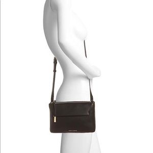 🔥Vince Camuto Gally Crossbody🔥
